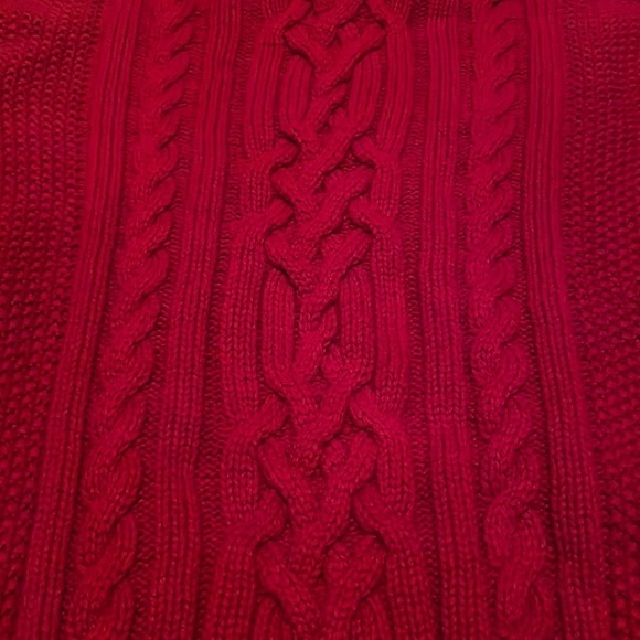 Gap Kids Russian Red Cable Knit 3 Button Sweater with Faux Fur Lined Collar - Picture 4 of 13